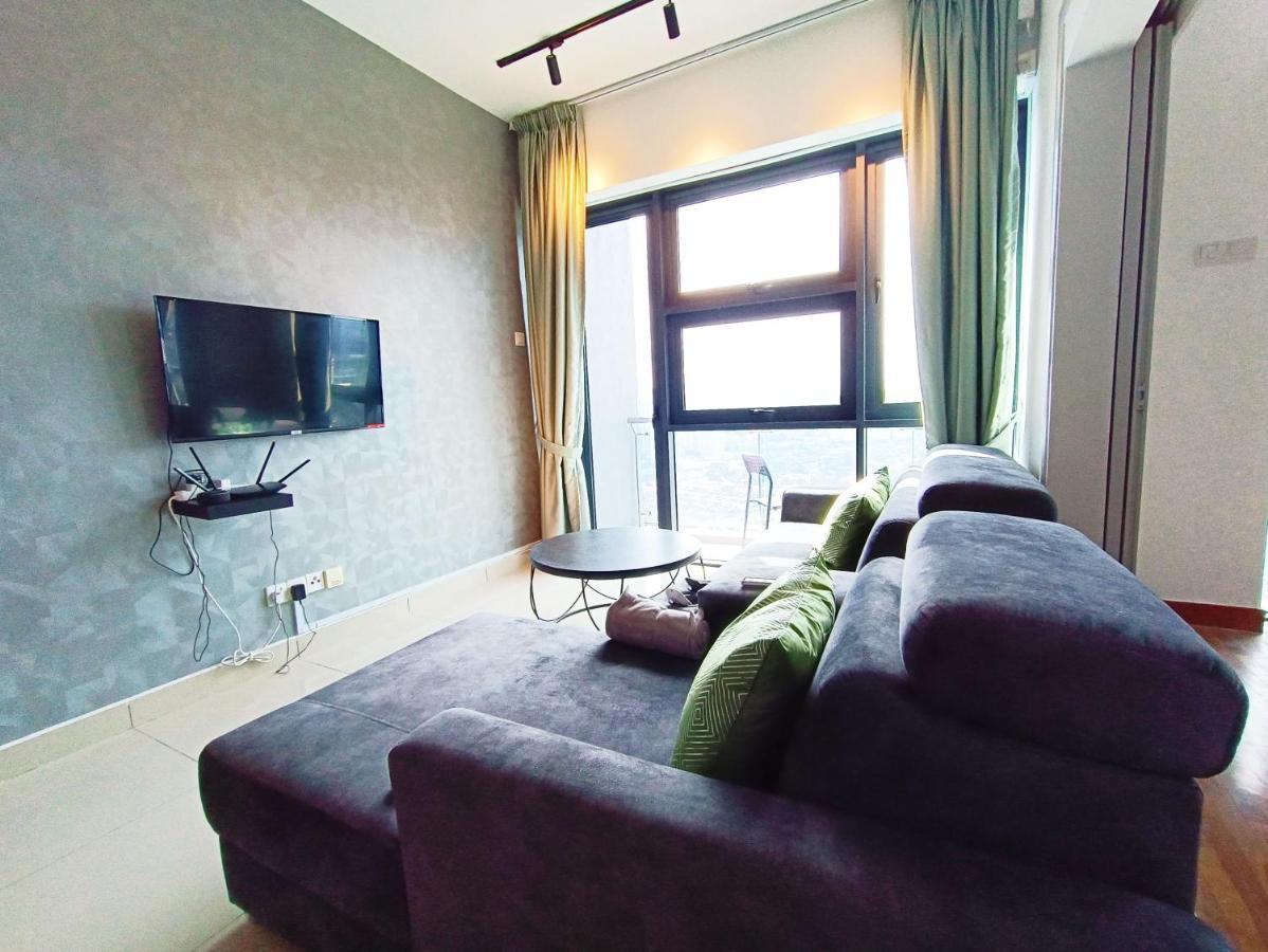 Netflix # Sky Suite Near Jaya One By Salaam Suites, 2 Pax Petaling Jaya Exterior photo