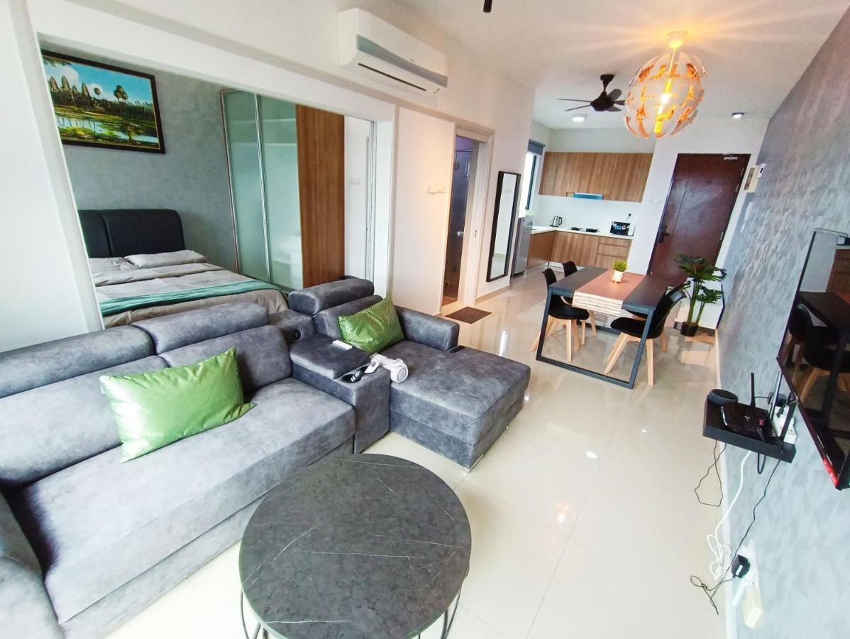 Netflix # Sky Suite Near Jaya One By Salaam Suites, 2 Pax Petaling Jaya Exterior photo